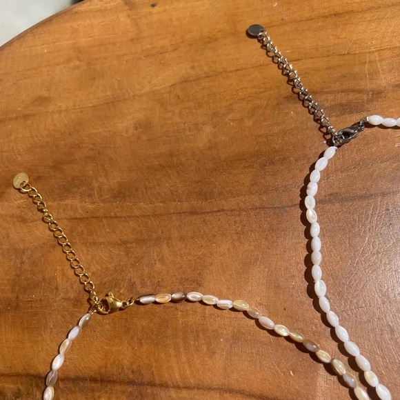 Delicate Shell Bead Necklace - White & Beige - Picture 5 of 6